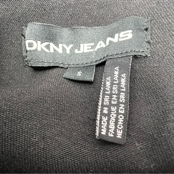 DKNY Women’s Black Camouflage Denim Jacket Size Small NWT - Picture 5 of 16